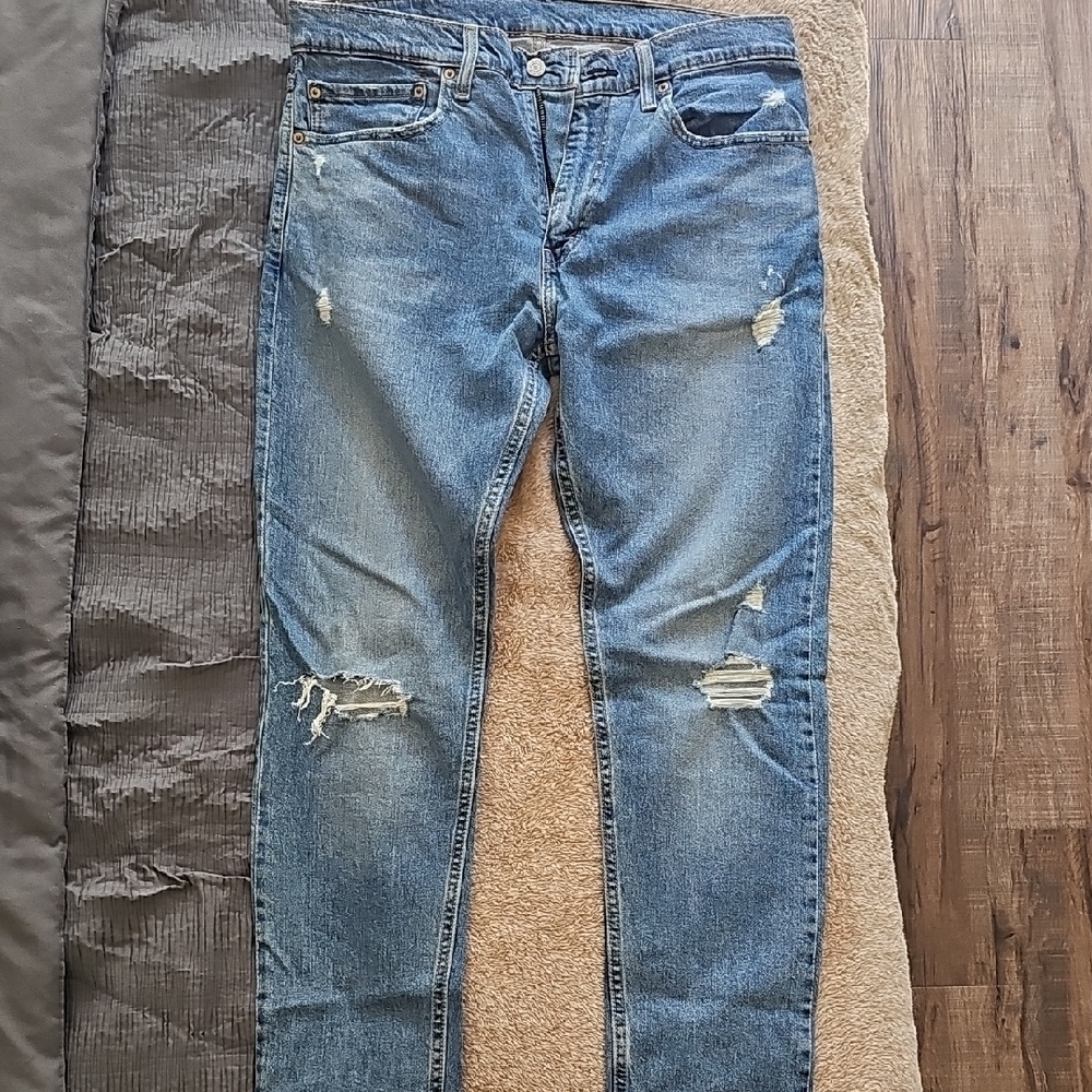 Men's Blue Distressed Jeans